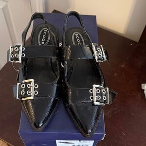 Scoop Black Slingback Flats with Buckle Detail